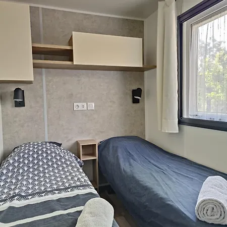 Mobil - 4 Etoiles - 3 * Vias