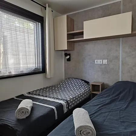 Mobil - 4 Etoiles - 3 Vias