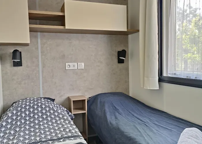 Mobil - 4 Etoiles - 3 * Vias